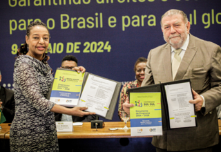 A representante do UNFPA no Brasil e Diretora de País para Uruguai e Paraguai, Florbela Fernandes, e o Embaixador Ruy Pereira, D