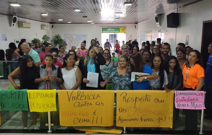Coletivo mobiliza defensoras ambientais em comunidades distantes, e em território urbano também articula protestos feministas