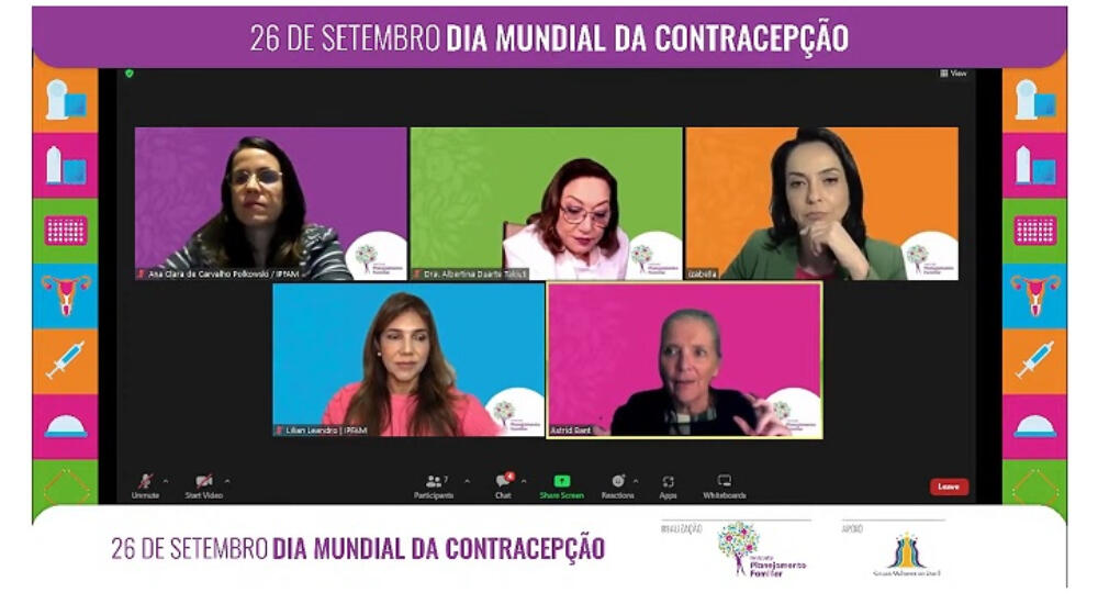 Representante do UNFPA, Astrid Bant participa de bate-papo sobre contracepção. Foto: Reprodução