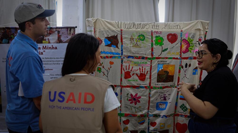 Consultores da USAID em visita à rede socioassistencial de Manaus (AM)