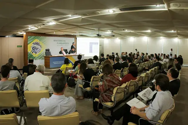 UNFPA reuniu nomes do governo, especialistas e sociedade civil para debater os processos de envelhecimento populacional