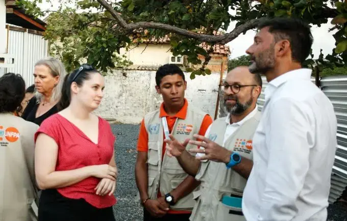 Embaixador britânico visita Roraima e conhece trabalho do UNFPA em assistência humanitária